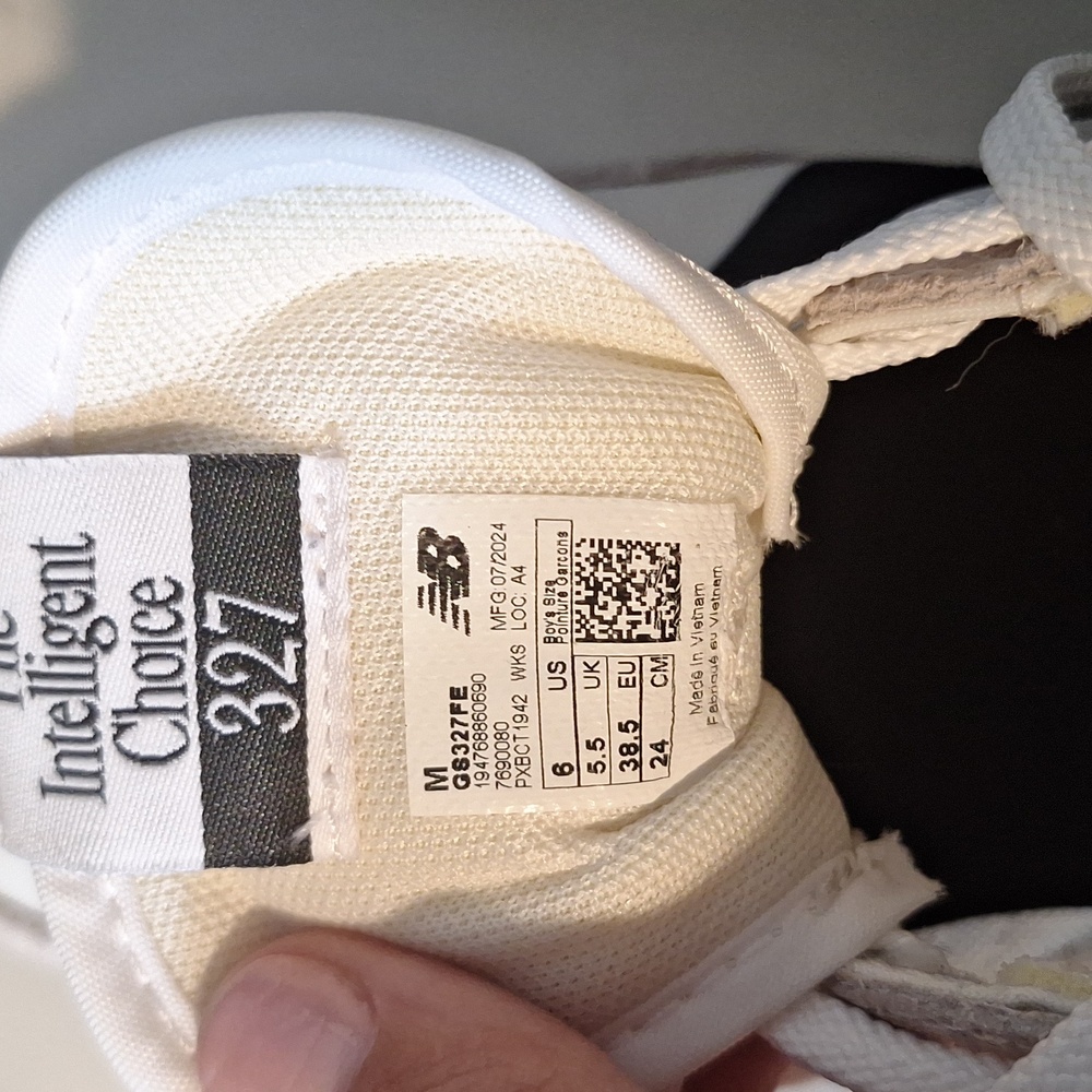 New Balance 327 Kids Size 6 Womens Size 8 - Picture 4 of 5